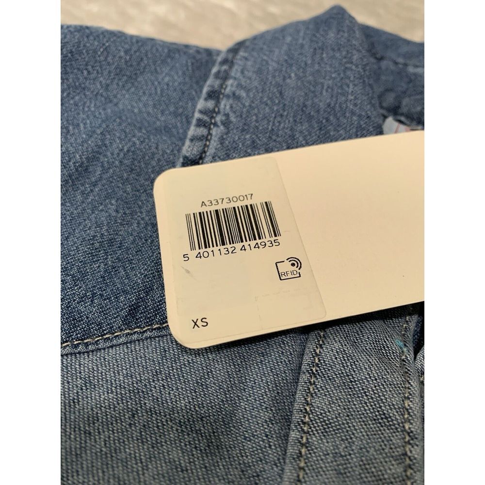 Levi's Women's Oversized Western Blue Cotton Denim Reverse‎ Shirt Pearl Snap XS - Picture 4 of 8